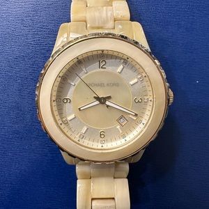 Women’s Michael Kors watch - Ivory and gold